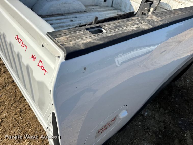 image for item DW3452 Chevrolet Silverado pickup truck bed