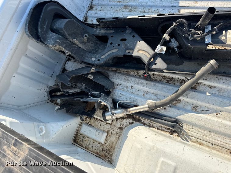 image for item DW3452 Chevrolet Silverado pickup truck bed