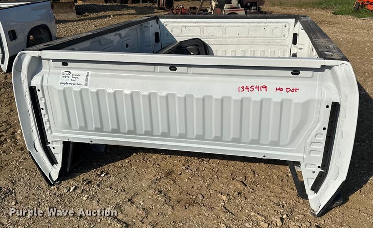 image for item DW3453 Chevrolet Silverado pickup truck bed