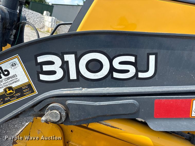image for item DW7249 2011 John Deere 310SJ backhoe