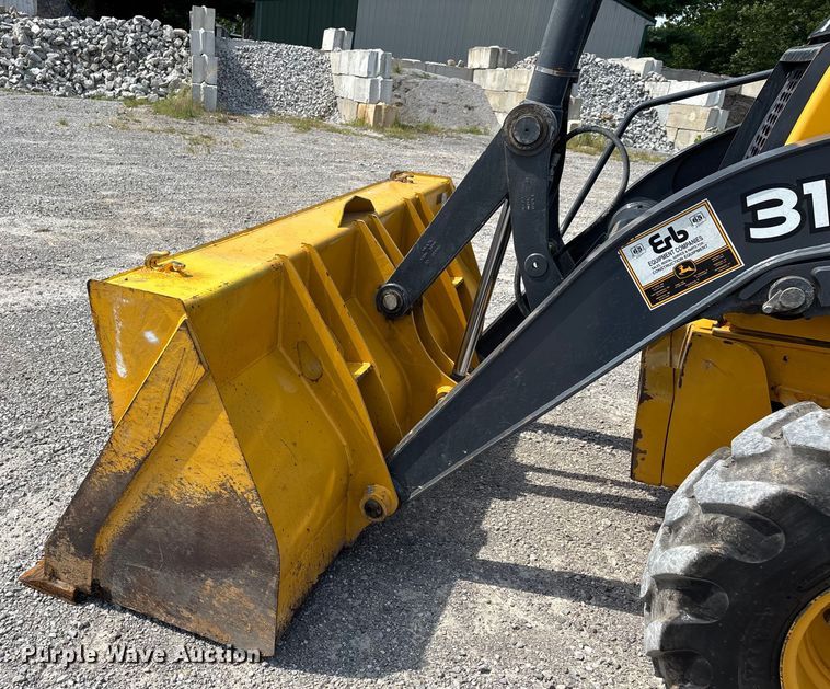 image for item DW7249 2011 John Deere 310SJ backhoe