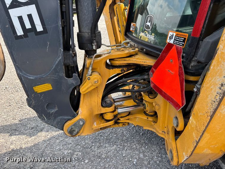 image for item DW7249 2011 John Deere 310SJ backhoe