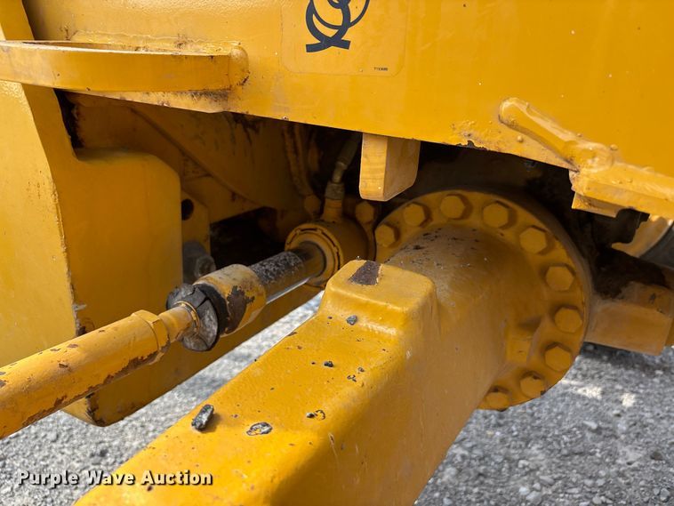 image for item DW7249 2011 John Deere 310SJ backhoe