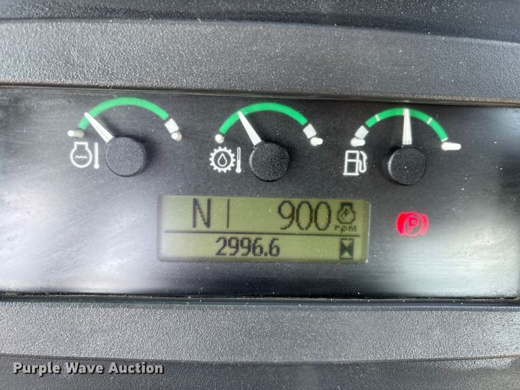 image for item DW7249 2011 John Deere 310SJ backhoe