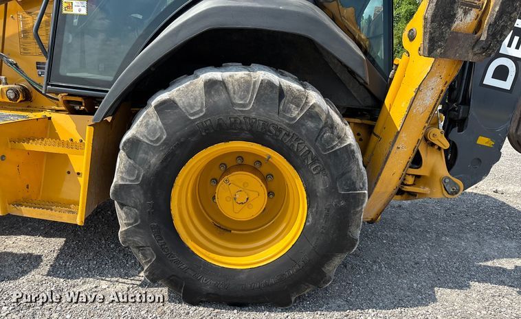 image for item DW7249 2011 John Deere 310SJ backhoe