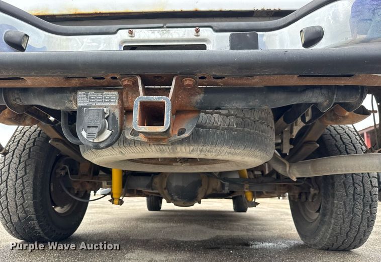 image for item DY0212 2004 Chevrolet Silverado 1500 Ext. Cab pickup truck