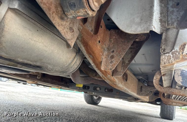 image for item DY0212 2004 Chevrolet Silverado 1500 Ext. Cab pickup truck