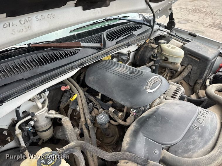 image for item DY0212 2004 Chevrolet Silverado 1500 Ext. Cab pickup truck