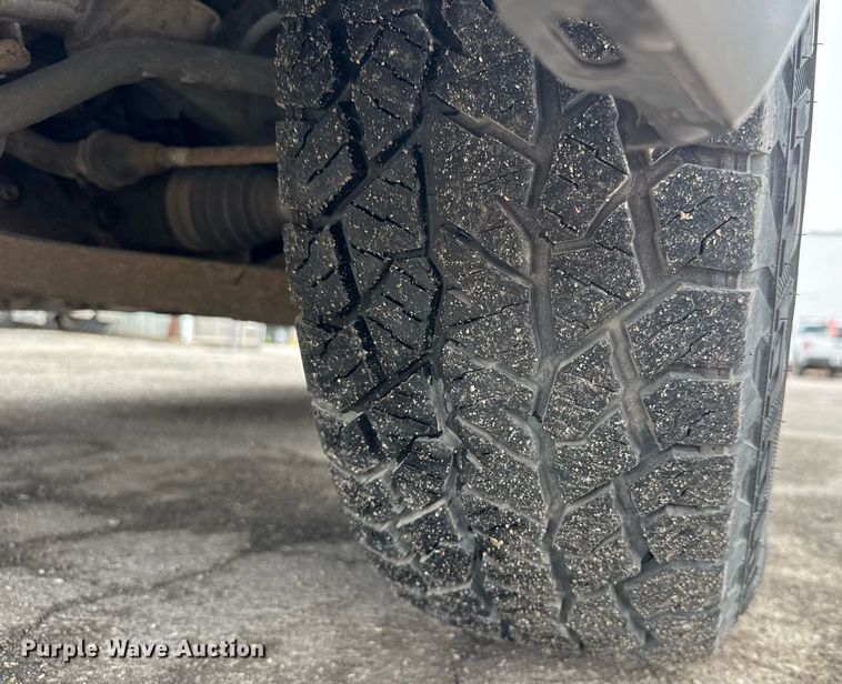 image for item DY0212 2004 Chevrolet Silverado 1500 Ext. Cab pickup truck