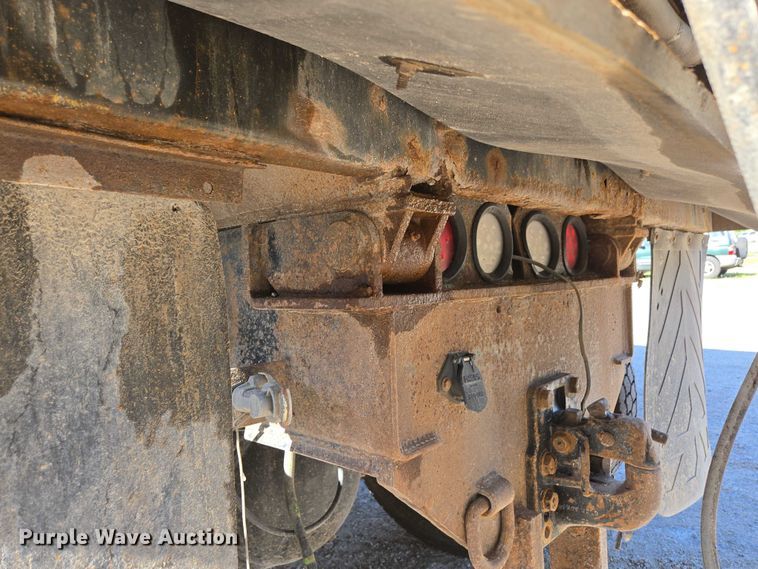 image for item DY0394 2015 Western Star 4700SF dump truck