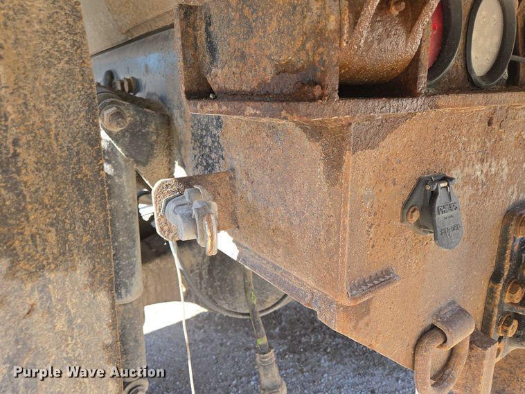 image for item DY0394 2015 Western Star 4700SF dump truck