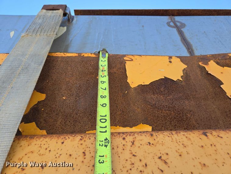 image for item DY0394 2015 Western Star 4700SF dump truck