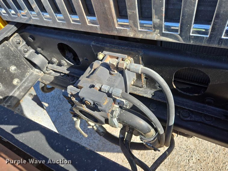 image for item DY0394 2015 Western Star 4700SF dump truck