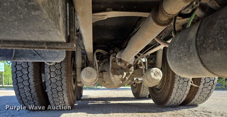 image for item DY0394 2015 Western Star 4700SF dump truck