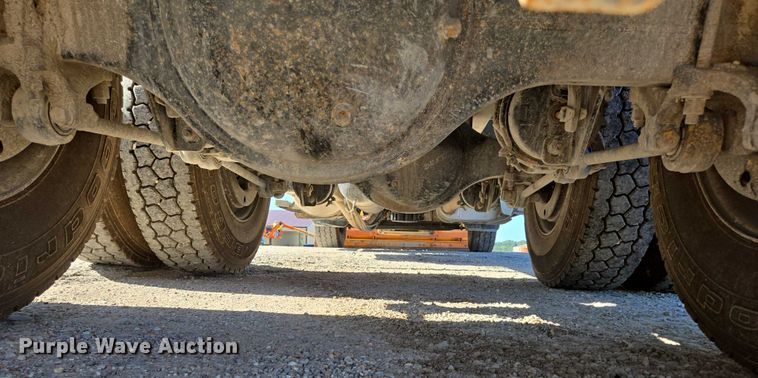 image for item DY0394 2015 Western Star 4700SF dump truck