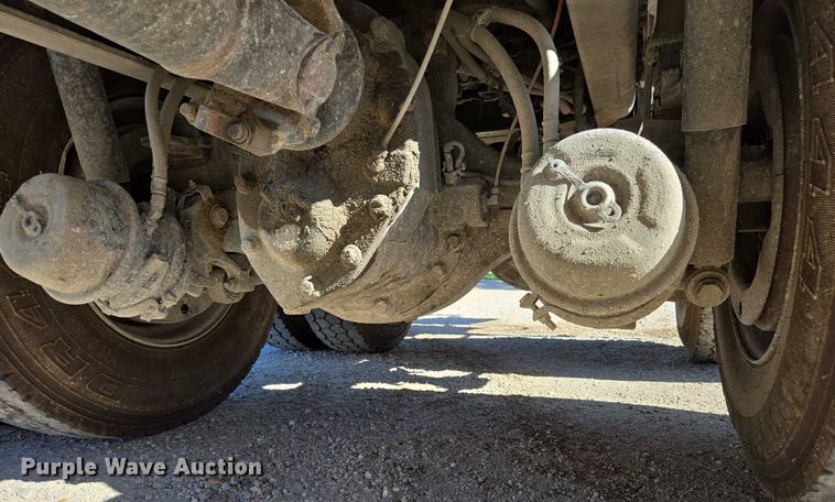 image for item DY0394 2015 Western Star 4700SF dump truck