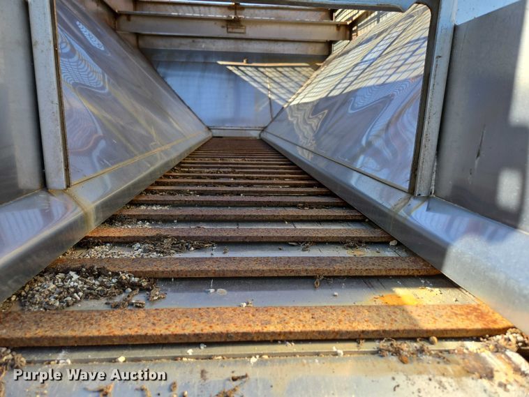 image for item DY0394 2015 Western Star 4700SF dump truck