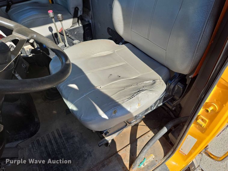 image for item DY0394 2015 Western Star 4700SF dump truck