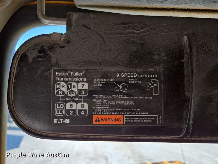 image for item DY0394 2015 Western Star 4700SF dump truck