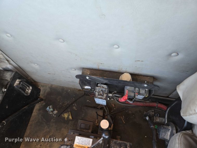 image for item DY0394 2015 Western Star 4700SF dump truck