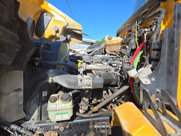 image for item DY0394 2015 Western Star 4700SF dump truck