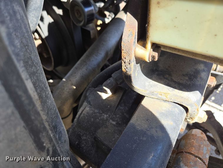 image for item DY0394 2015 Western Star 4700SF dump truck