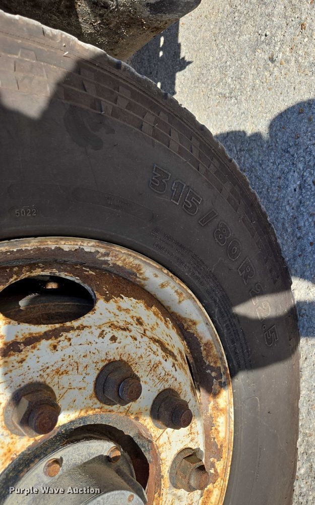 image for item DY0394 2015 Western Star 4700SF dump truck