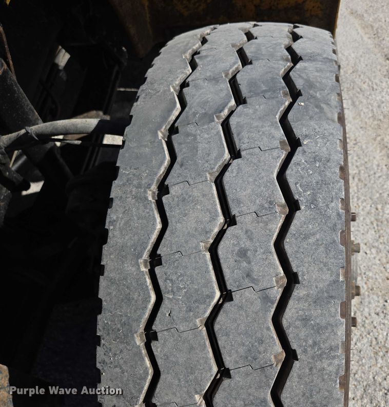 image for item DY0394 2015 Western Star 4700SF dump truck