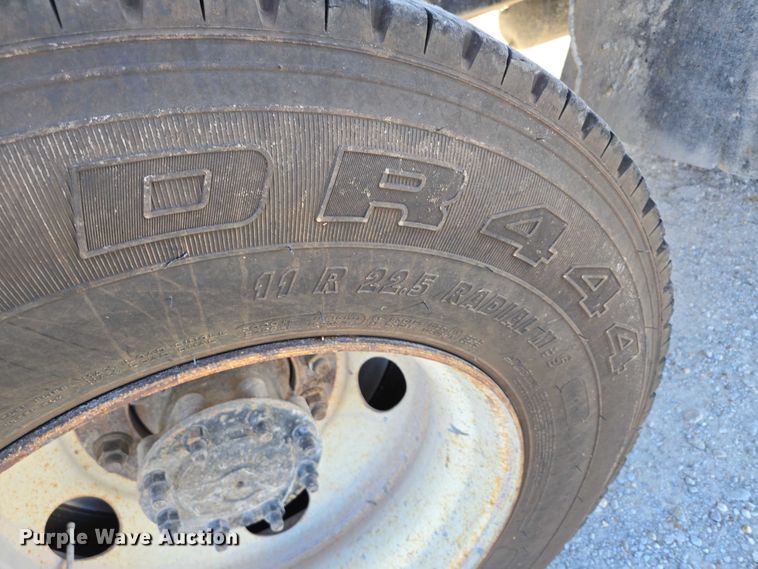 image for item DY0394 2015 Western Star 4700SF dump truck