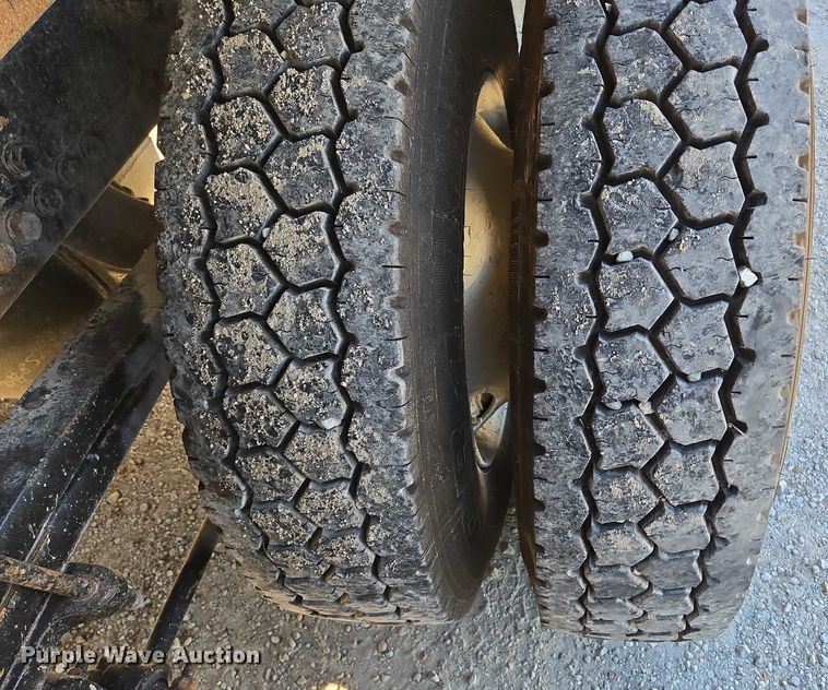 image for item DY0394 2015 Western Star 4700SF dump truck