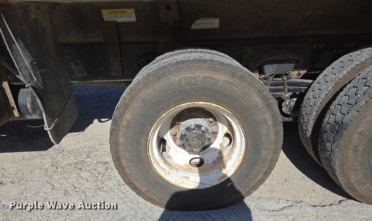 image for item DY0394 2015 Western Star 4700SF dump truck