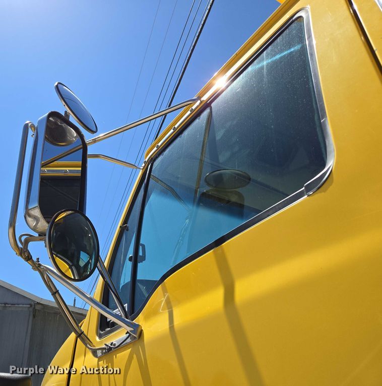 image for item DY0395 2009 Sterling L-Line dump truck