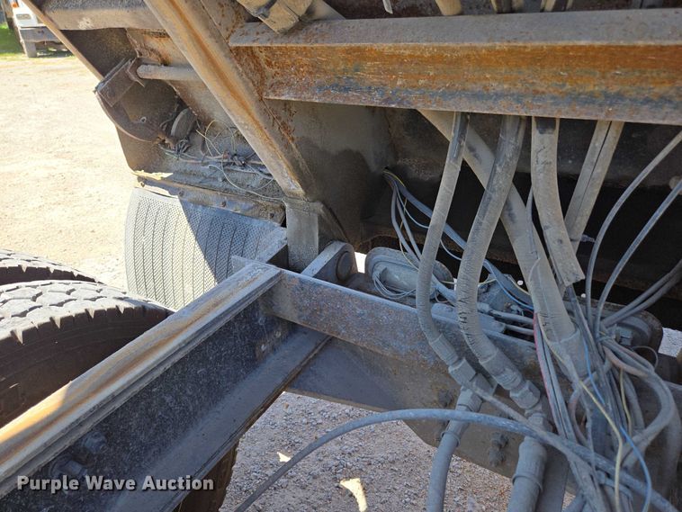 image for item DY0395 2009 Sterling L-Line dump truck