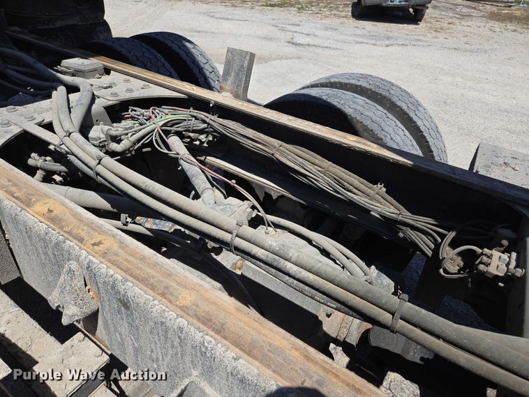 image for item DY0395 2009 Sterling L-Line dump truck