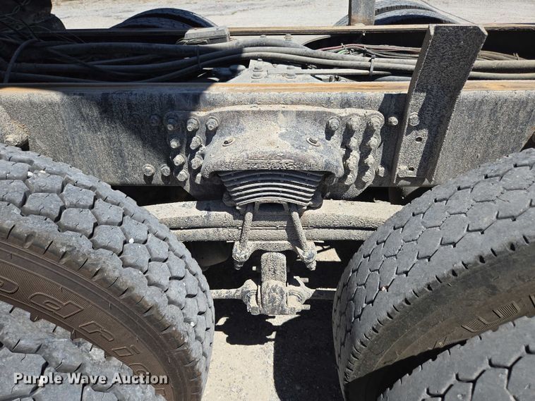 image for item DY0395 2009 Sterling L-Line dump truck