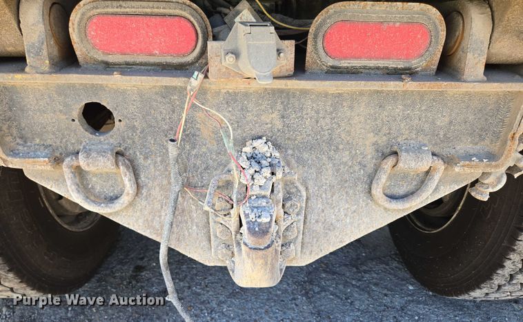 image for item DY0395 2009 Sterling L-Line dump truck