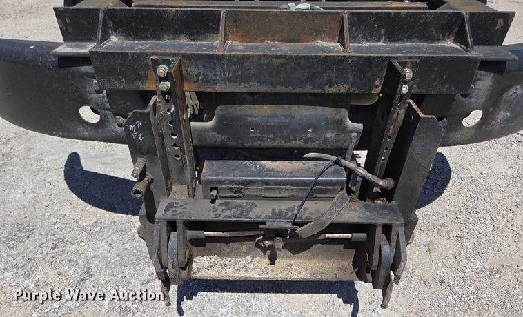 image for item DY0395 2009 Sterling L-Line dump truck