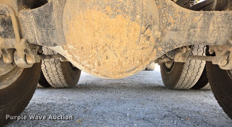 image for item DY0395 2009 Sterling L-Line dump truck