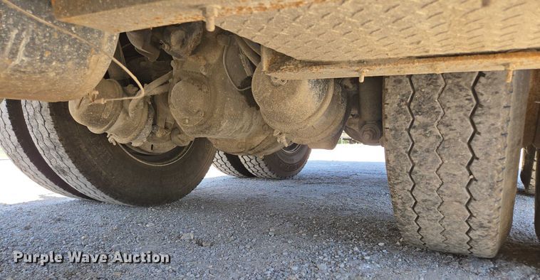 image for item DY0395 2009 Sterling L-Line dump truck