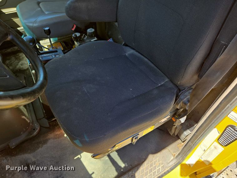 image for item DY0395 2009 Sterling L-Line dump truck