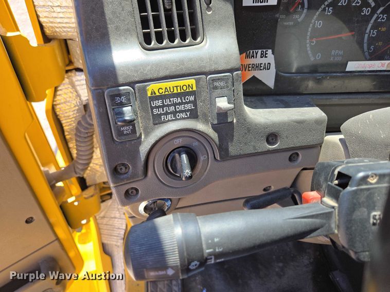 image for item DY0395 2009 Sterling L-Line dump truck