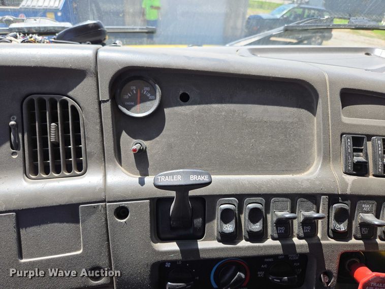 image for item DY0395 2009 Sterling L-Line dump truck