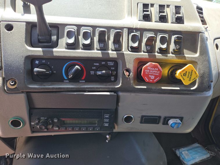 image for item DY0395 2009 Sterling L-Line dump truck