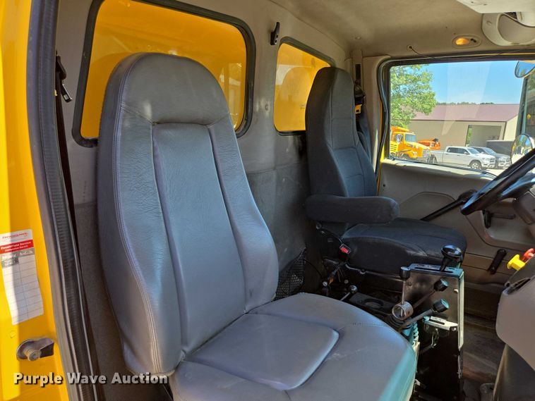 image for item DY0395 2009 Sterling L-Line dump truck