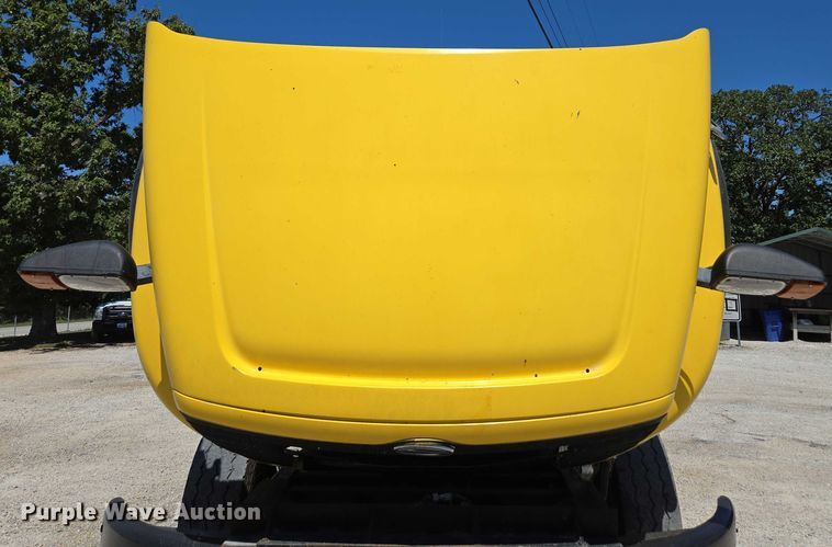 image for item DY0395 2009 Sterling L-Line dump truck