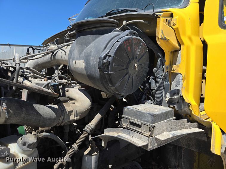 image for item DY0395 2009 Sterling L-Line dump truck