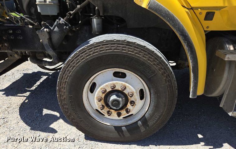 image for item DY0395 2009 Sterling L-Line dump truck