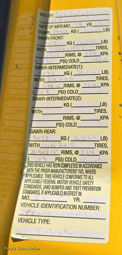 image for item DY0395 2009 Sterling L-Line dump truck