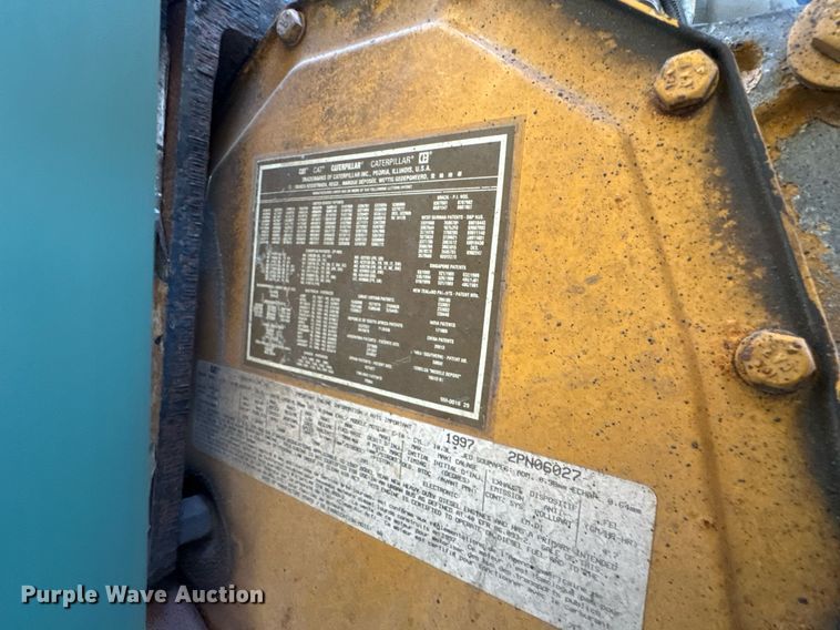 image for item DY0396 1998 Ford LTA9000 dump truck