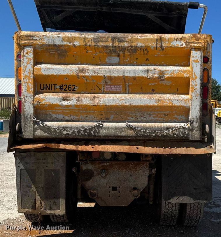 image for item DY0397 2014 Western Star 4700SB dump truck